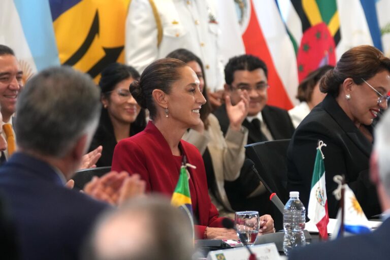 Convoca presidenta Sheinbaum a cumbre económica por el bienestar de América Latina