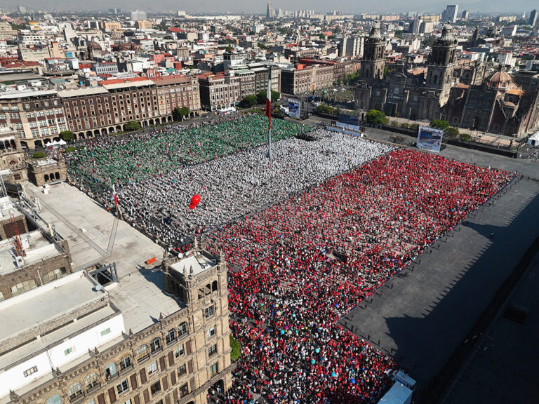 En México construimos paz y prosperidad: Presidenta encabeza en el Zócalo arranque de la Clase Nacional de Boxeo