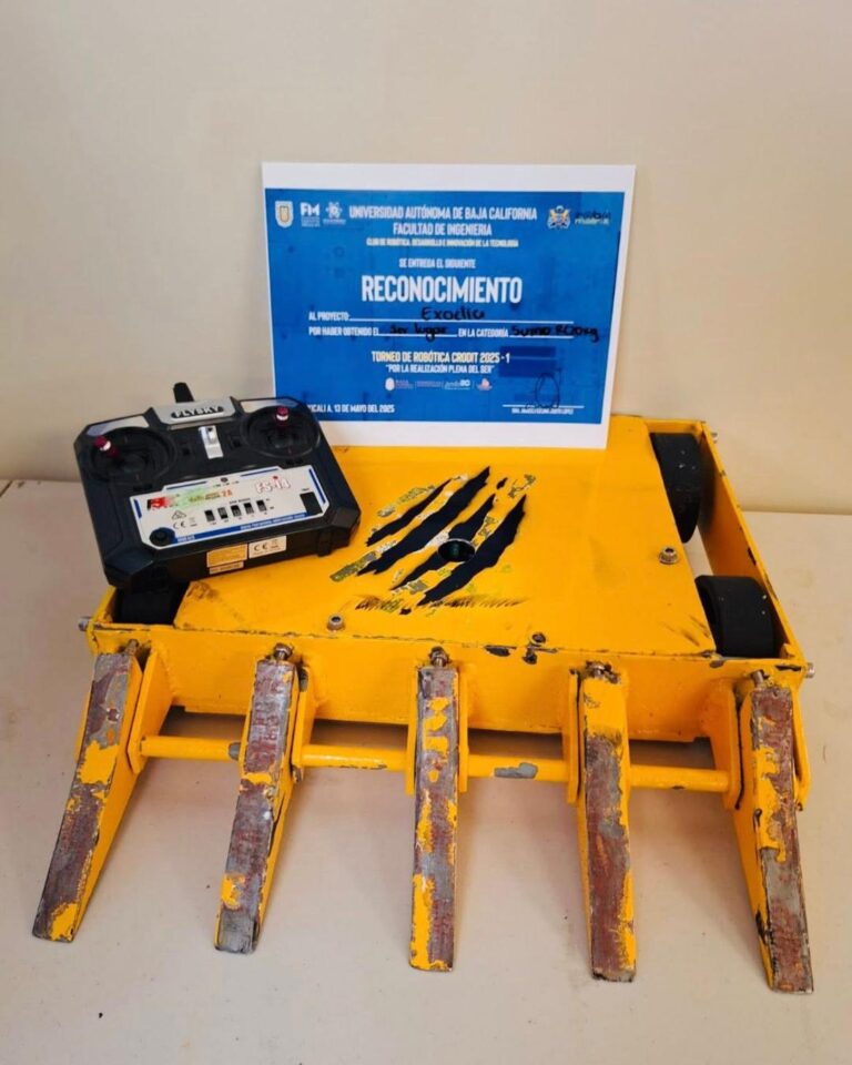 Gana alumnado de la Universidad Tecnológica de SLRC primeros lugares en Torneo de Robótica Crodit 2025