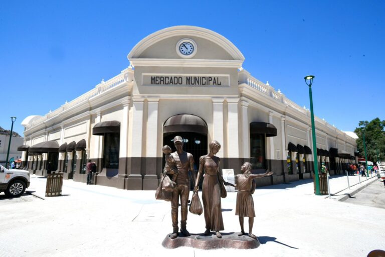 Rescate del Mercado Municipal es una realidad; Gobernador Durazo entrega instalaciones renovadas a locatarios