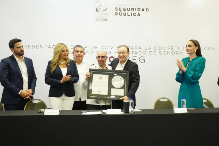 Gobernador Durazo coordina esfuerzos con empresariado para fortalecer seguridad; firman acuerdo Ficoseg