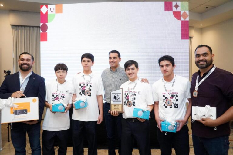 Gobierno de Sonora premia a ganadores de la cuarta Competencia Estatal de Robótica: SEC