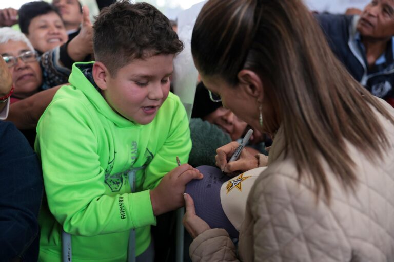 Presidenta Claudia Sheinbaum y jefa de gobierno Clara Brugada presentan línea 4 del cablebús Tlalpan-Coyoacán, la más larga del mundo