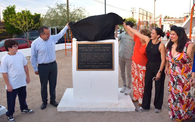 Devela Toño Astiazarán placa del parque “Mónica Félix Navarro”, obra ganadora del presupuesto CRECES 2024