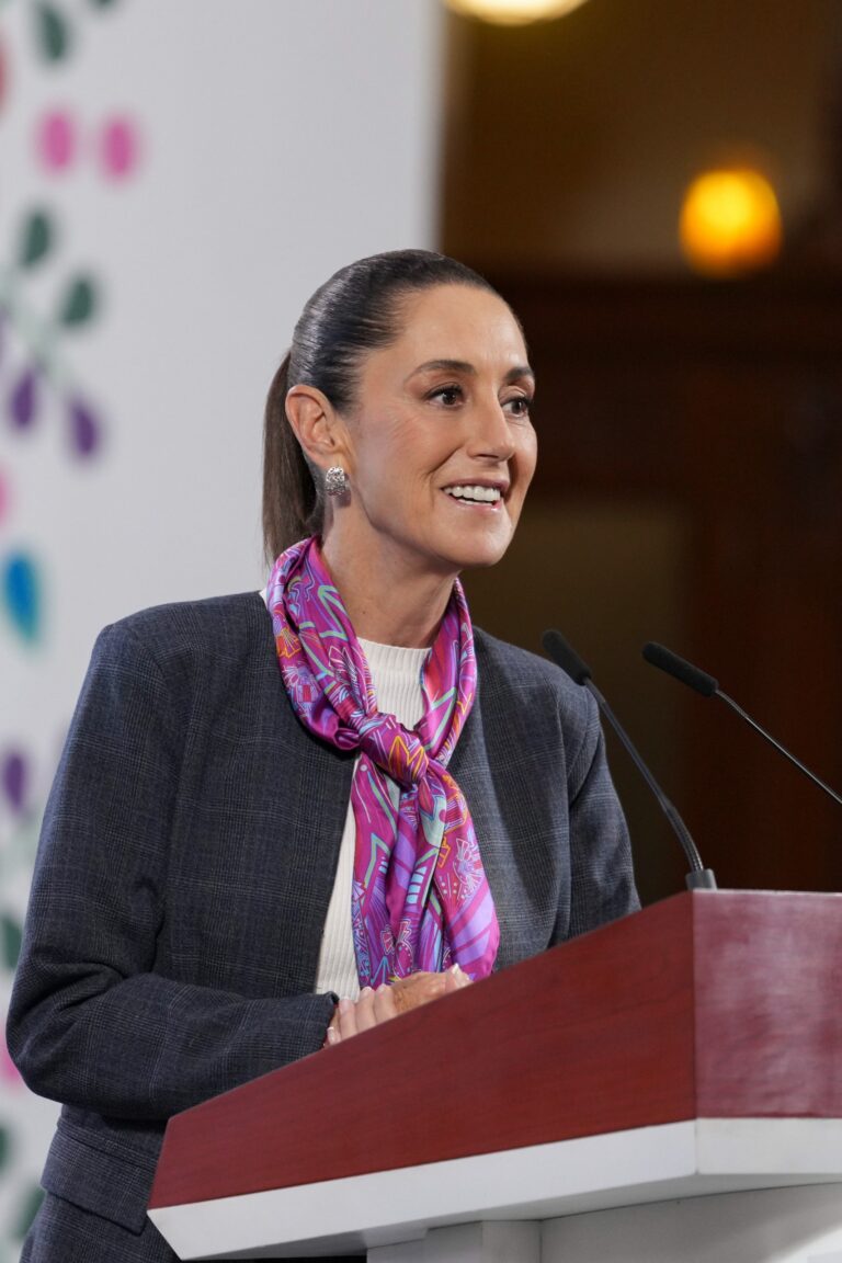 Sheinbaum critica ‘vacaciones’ de Monreal