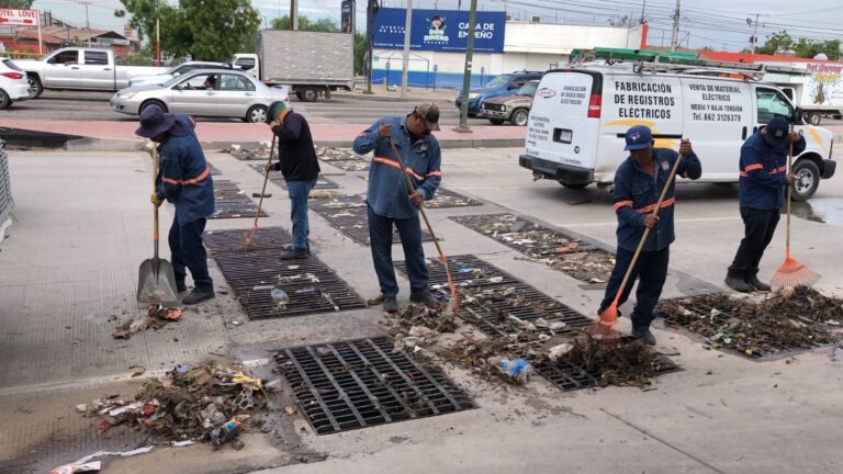 Mantiene Ayuntamiento de Hermosillo trabajo permanente en atención a reportes por lluvias