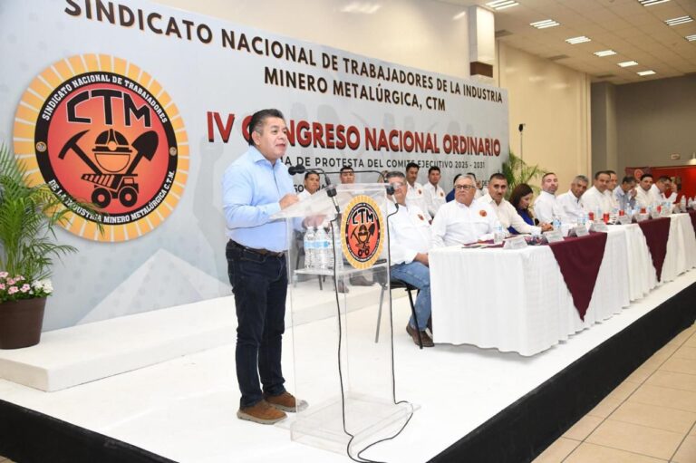Ratifican a Javier Villarreal Gámez como Líder del Sindicato Minero de la CTM
