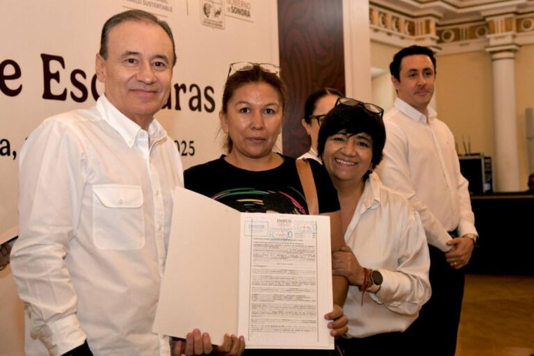 Gobernador Durazo garantiza seguridad patrimonial con entrega de escrituras y vivienda para personas en situación de víctimas