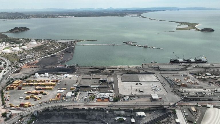 Gobernador Durazo proyecta a Guaymas como centro logístico del noroeste con modernización de vialidades, mercado municipal y obras hídricas