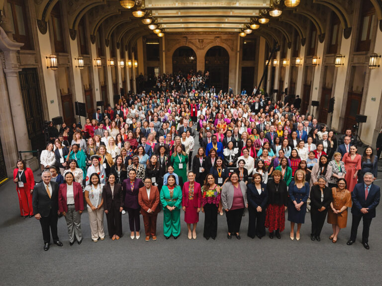 Desigualdad económica de las mujeres, gran pendiente de la 4T