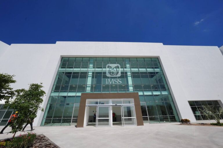 Gobernador Durazo transforma Sonora con inversión en infraestructura hospitalaria y abasto de medicamentos