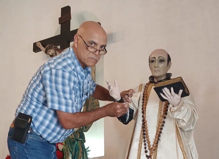 Imparte curso Centro INAH Sonora para la creación de una cultura de conservación preventiva de patrimonio religioso, en la comunidad de Tecoripa.