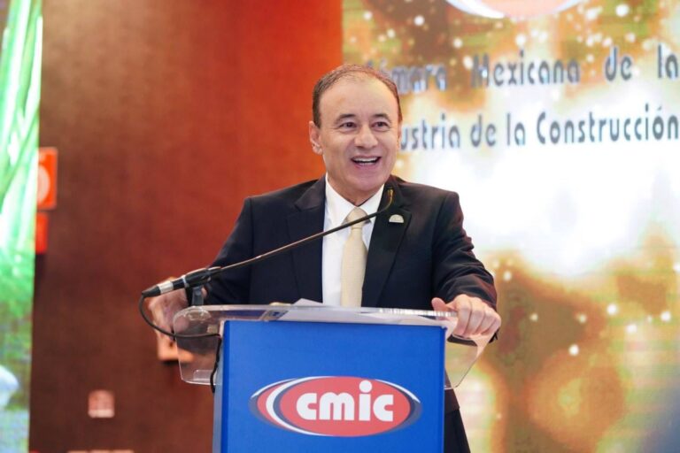 Reconocen empresarios liderazgo de Gobernador Durazo en obras estratégicas durante reunión nacional del sector