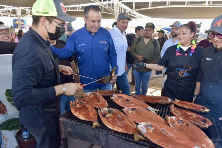 Celebra Toño Astiazarán éxito de la Muestra Gastronómica del Kino Fest 2025