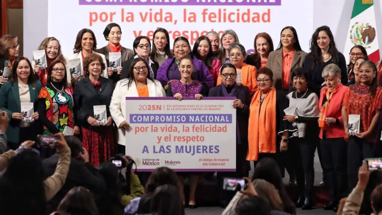 Presidenta Claudia Sheinbaum impulsa la firma del Compromiso Nacional por la Vida, la Felicidad y el Respeto a las Mujeres en el Día Internacional de la Eliminación de la Violencia contra las Mujeres