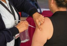 Gobernador Durazo refuerza la prevención de enfermedades respiratorias con jornada de vacunación invernal