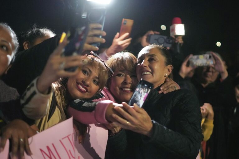 Presidenta Claudia Sheinbaum inaugura centro libre para mujeres en ciudad Juárez en Chihuahua