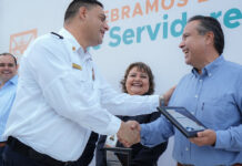 Reconoce Toño Astiazarán trayectoria de servidoras y servidores públicos municipales