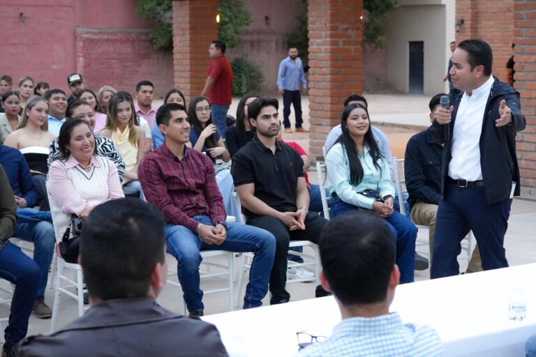 Jóvenes del Mayo presentan agenda de equidad y derechos indígenas al senador Heriberto Aguilar