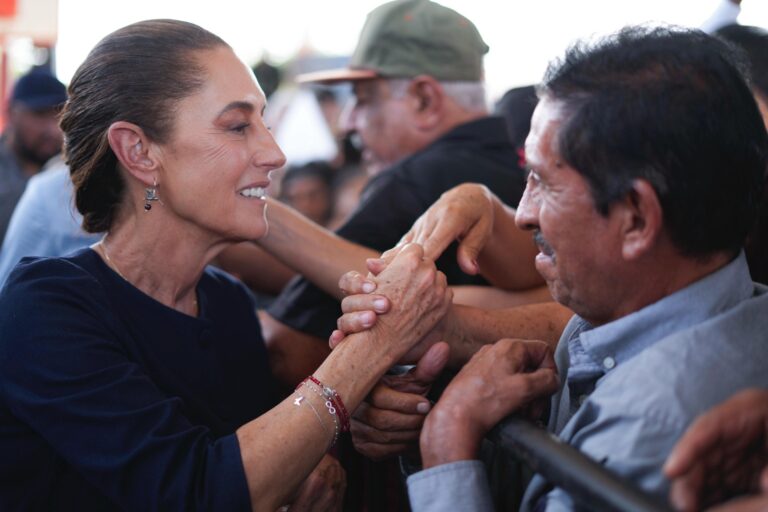 Hay algo que no está en negociación y eso es la independencia y la soberanía de nestra patria: Presidenta Claudia desde Petatlán Guerrero