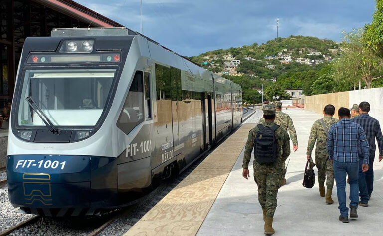 Exceso de velocidad, la causa del descarrilamiento del Tren Transítsmico; detienen al maquinista principal