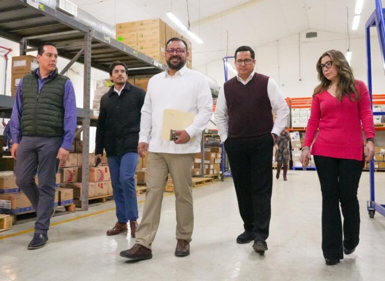 Supervisan autoridades de Salud abasto de medicamentos y mejoras operativas en Isssteson
