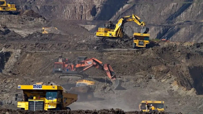 Cancela el gobierno de México 1 mil 126 concesiones mineras