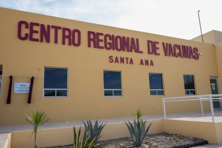 Inaugura Gobernador Alfonso Durazo Centro Regional de Vacunas en Santa Ana