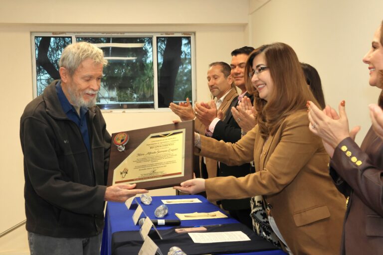 Inicia Semana del Ingeniero Agrónomo y reconocen a docentes por su trayectoria