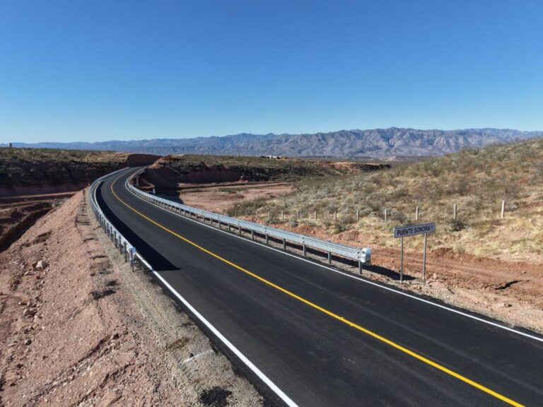 Sheinbaum y Durazo saldan deuda histórica; entregan carretera Bavispe-Nuevo Casas Grandes en beneficio de miles de sonorenses