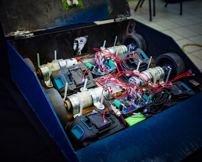Organiza Gobierno de Sonora XVI Torneo de Robótica Sumobot Master 2026: Universidad Tecnológica de SLRC