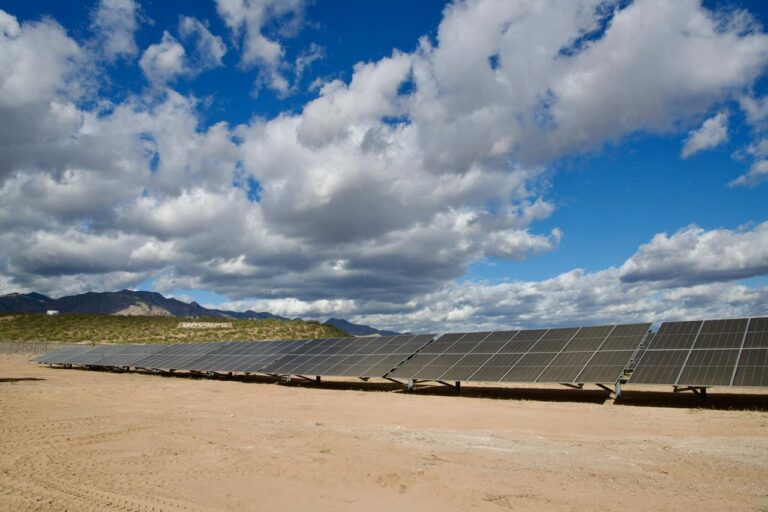 Gobernador Durazo garantiza subsidio histórico a la tarifa eléctrica para las familias sonorenses