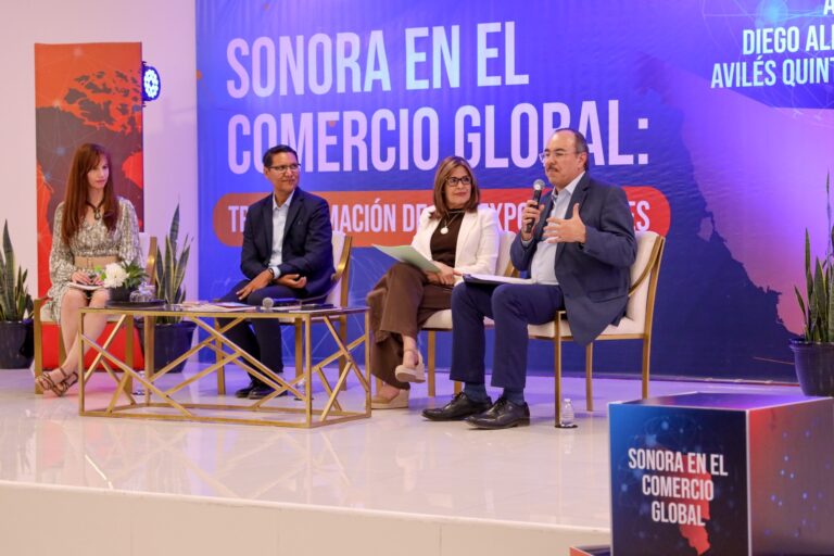 Presentan en la UES libro sobre exportaciones y desarrollo económico de Sonora
