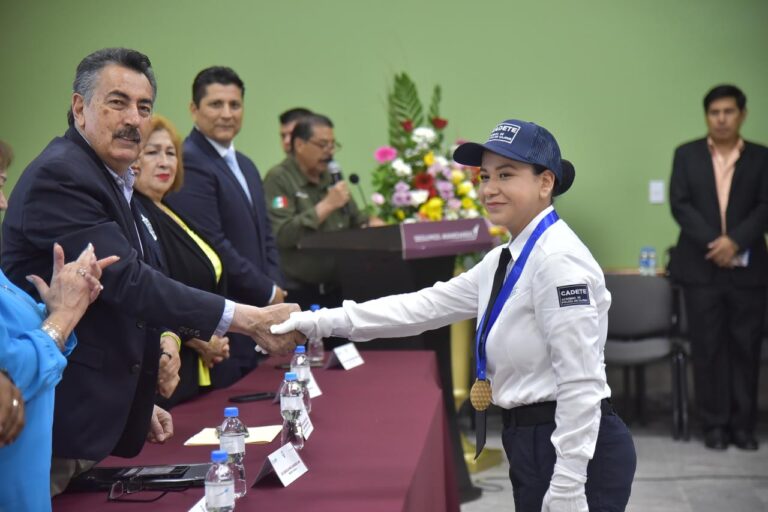 Se gradúa la XVIII generación de cadetes de la academia de policía de Cajeme