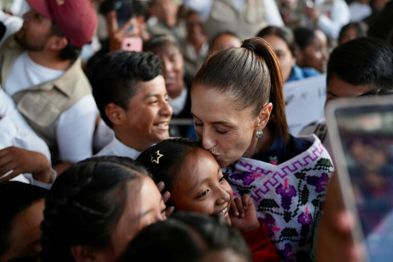 Este domingo vamos arecordar que por más intenciones injerencistas o campañas sucias, las conquistas del pueblo se defienden: Presidenta Claudia Sheinbaum