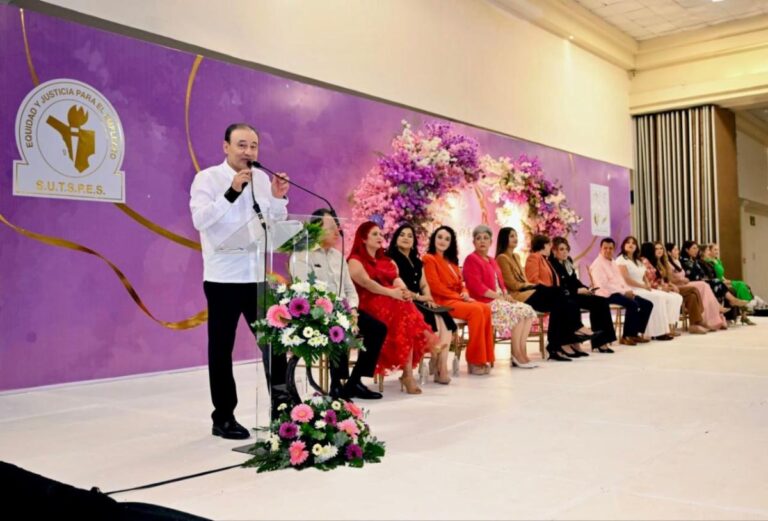 Gobernador Durazo reconoce a madres trabajadoras al servicio del Gobierno de Sonora