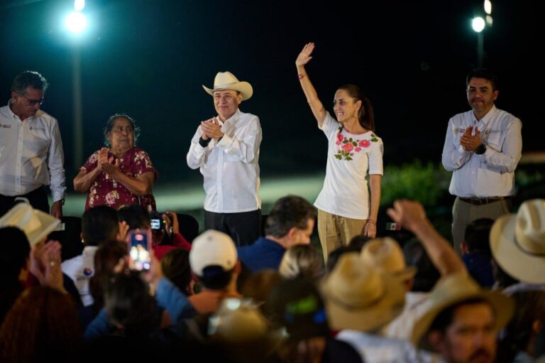 Presidenta Claudia Sheinbaum inaugura primera etapa del canal principal de Navojoa y entrega 30 títulos de concesión de agua potable a ejidatarios y pequeños productores de Sonora