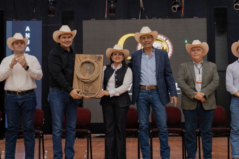 Gobierno de Sonora acompaña al sector ganadero en la octogésima sexta Asamblea de la Unión Regional Ganadera