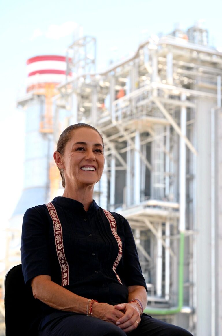 La producción de energía tiene que garantizar la soberanía nacional: La presidenta Claudia Sheinbaum inaugura central ciclo combinado de CFE en Mexicali
