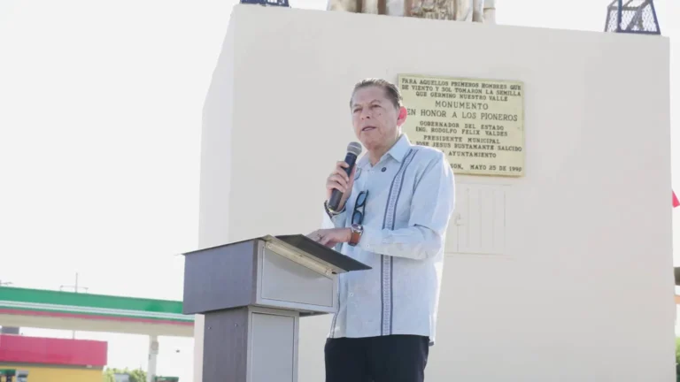 Encabeza alcalde César Iván Sandoval Gámez ceremonia conmemorativa por el 109 Aniversario de la Fundación y el 87 Aniversario de la Municipalización de SLR