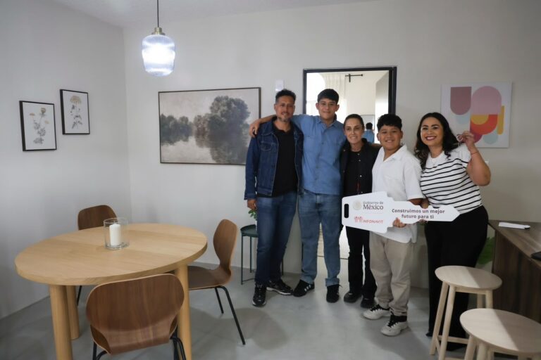 Estamos cumpliendo los sueños del pueblo de México: Presidenta Claudia Sheinbaum entrega viviendas del bienestar en Morelia; la meta es 1.8 millones en el país