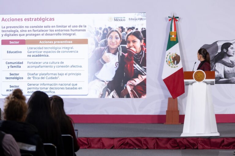 Presidenta Claudia Sheinbaum anuncia foros regionales para crear en consenso propuesta de regulación del uso de plataformas digitales y redes sociales en niñas, niños y adolescentes