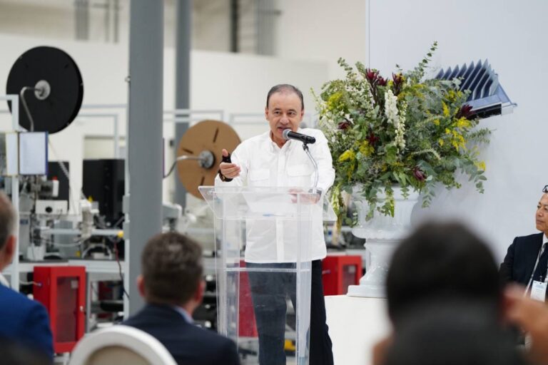 Gobernador Durazo fortalece alianza estratégica con industria aeroespacial en Sonora