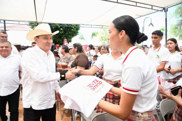 Lleva Gobernador Durazo becas, obras y servicios gratuitos a miles de familias de la sierra sonorense