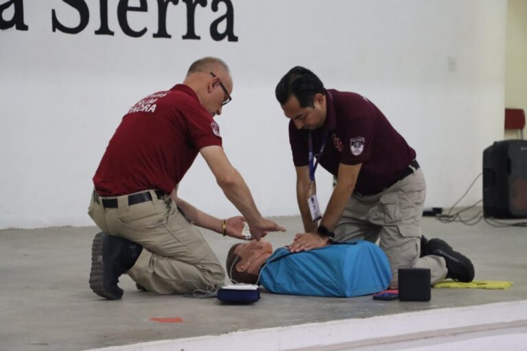 Gobierno de Sonora impulsa capacitación docente en ejes estratégicos: Unisierra
