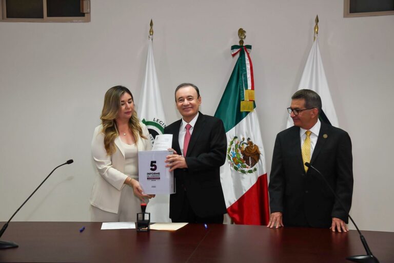 Rinde Durazo su quinto informe y aun año sostiene que quien le suceda en el cargo deberá continuar la obra la transformación
