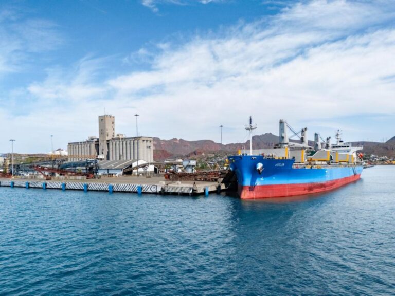Gobernador Durazo transforma Puerto de Guaymas en la plataforma logística y comercial del noroeste del país