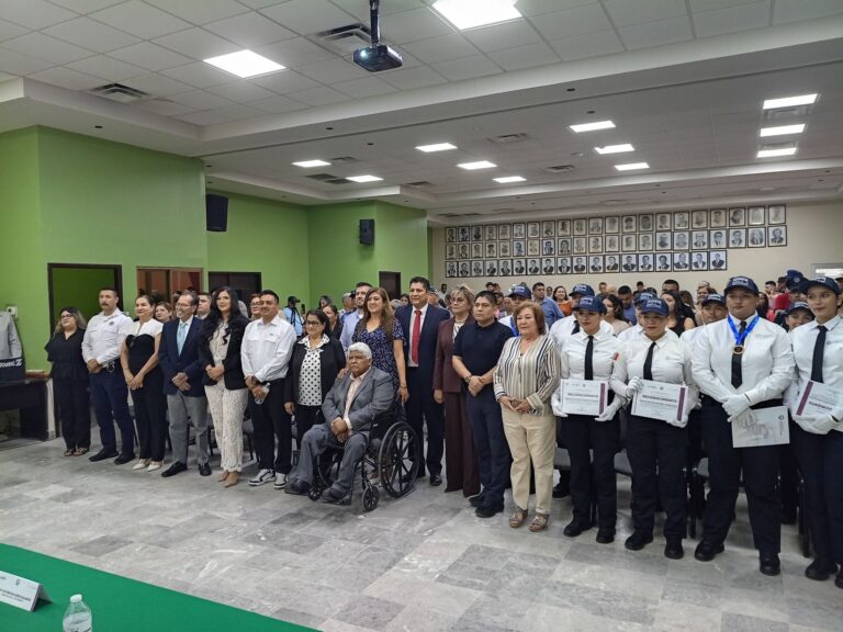 Se gradúan cadetes de la generación XIX de la academia de policía de Cajeme