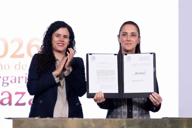 Presidenta Claudia Sheinbaum firma decreto de nacionalidad única mexicana para aspirantes a la presidencia, gubernatura y jefatura de gobierno; Entra en vigor en 2028